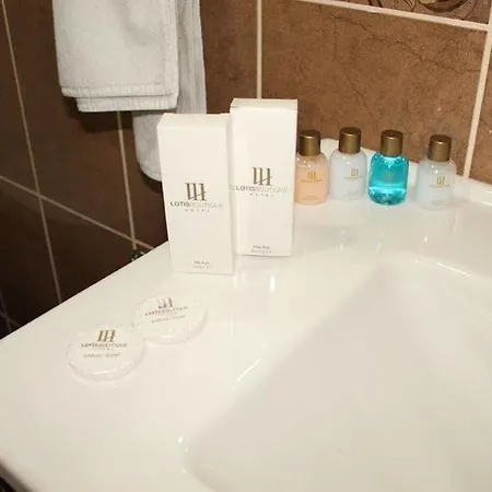 Szálloda Lotis 3*